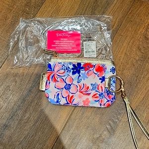 NWT Lilly Pulitzer zip top wallet wristlet